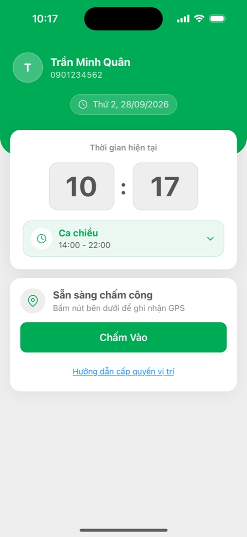 Nhân viên bấm Chấm Vào tại cửa hàng